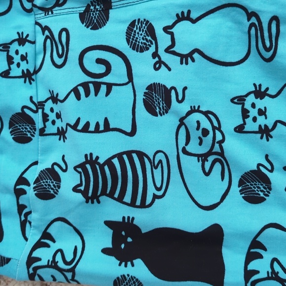 Fun Black Cat Leggings - Picture 2 of 4